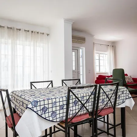 3v3 By Algarvemanta Holiday home *